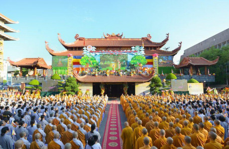 Trung ương Giáo hội ban hành Thông bạch hướng dẫn tổ chức Đại lễ Phật đản Phật lịch 2566